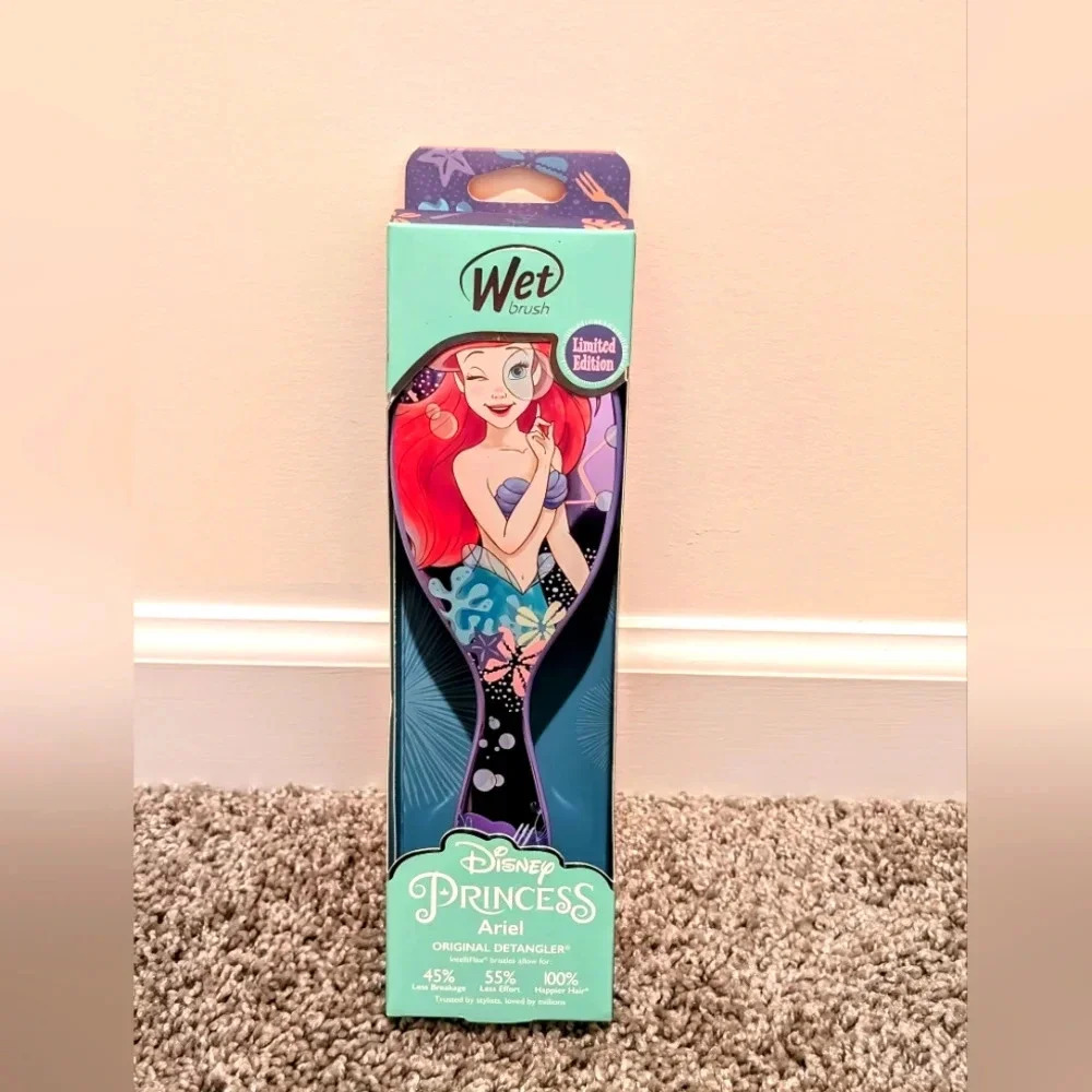 ⚡Wet Brush Original Detangler Brush Ariel, Disney Princess limited ed